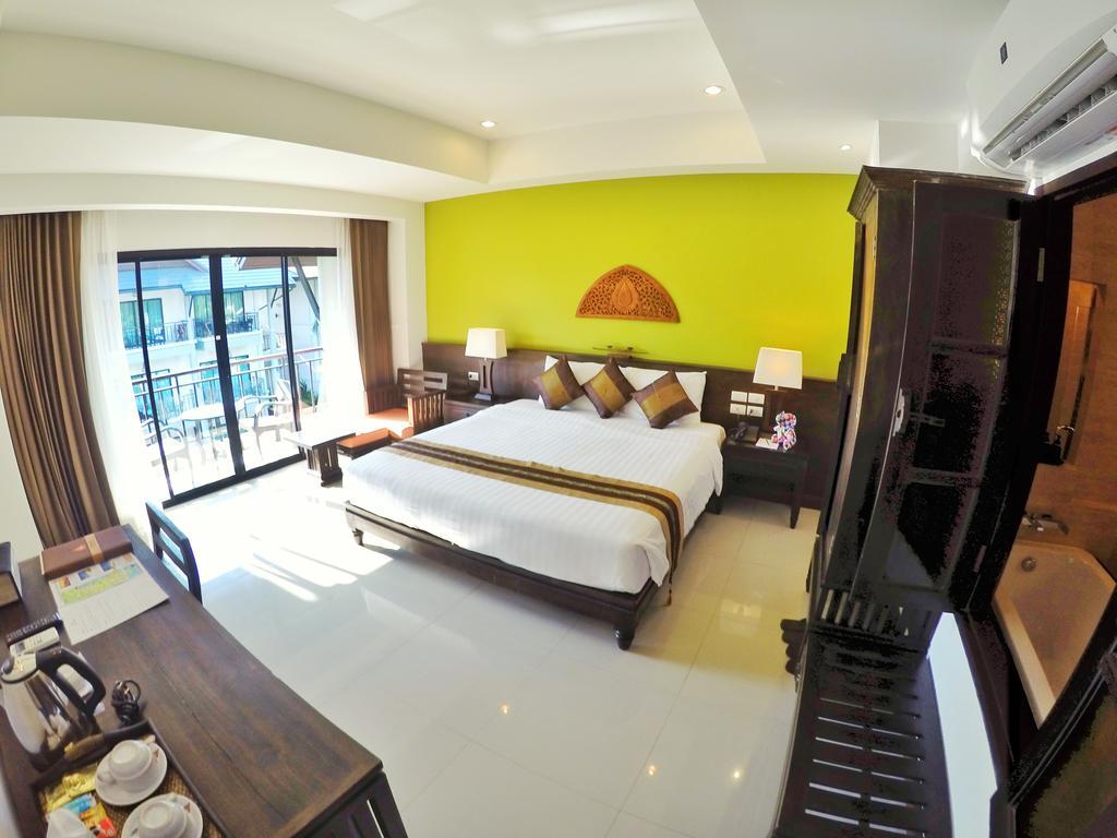 Deluxe Double or Twin Room