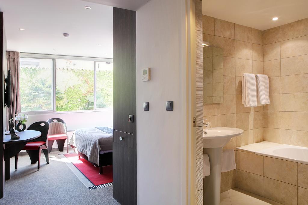 Chambre Double Supérieure - Vue sur Patio