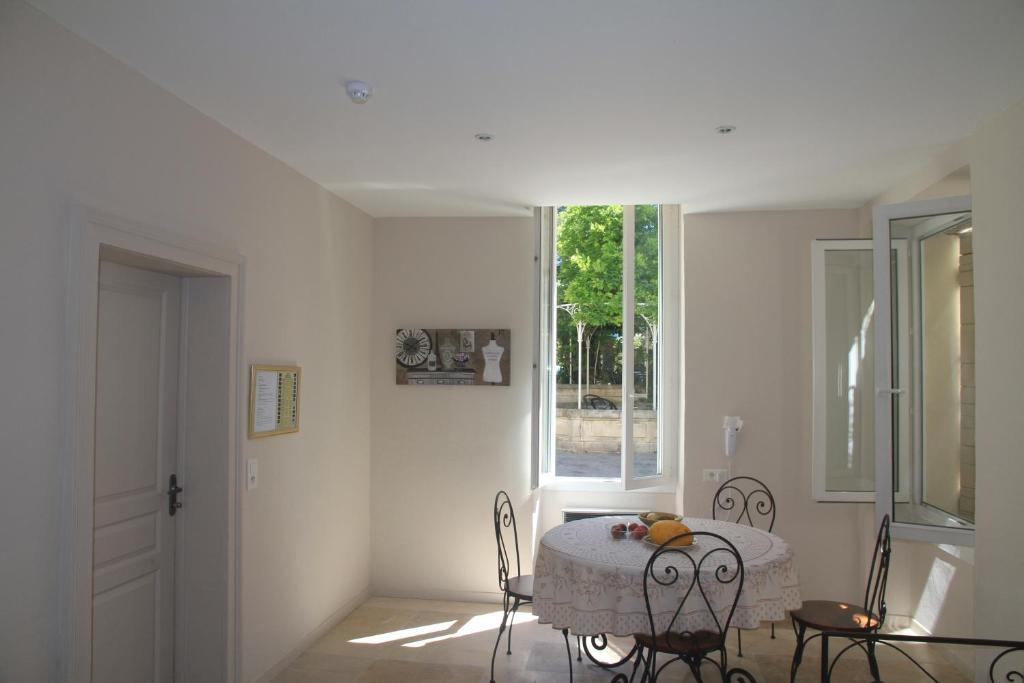 Appartement 1 Chambre avec Terrasse (2 Adultes)