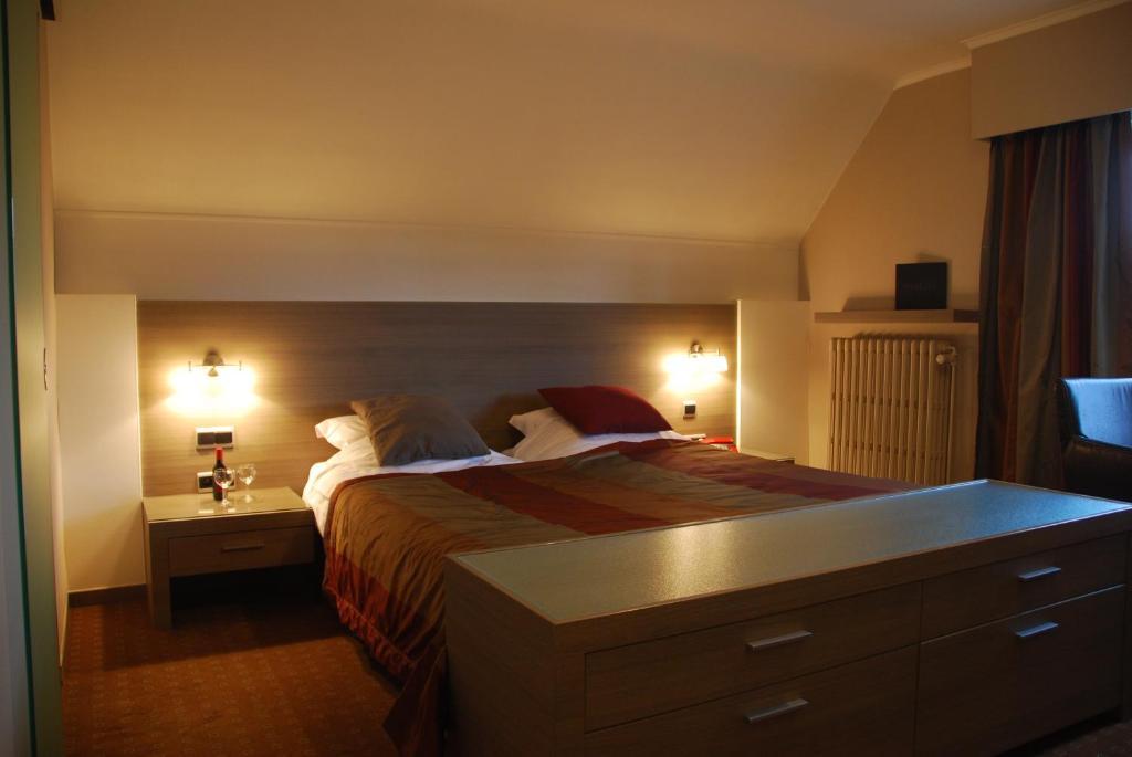 Deluxe Double or Twin Room