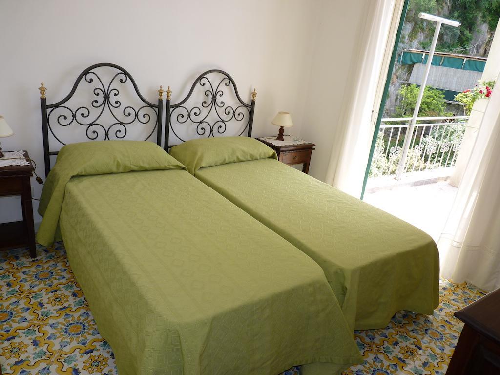 Chambre Double ou Lits Jumeaux avec Salle de Bains Privative Séparée