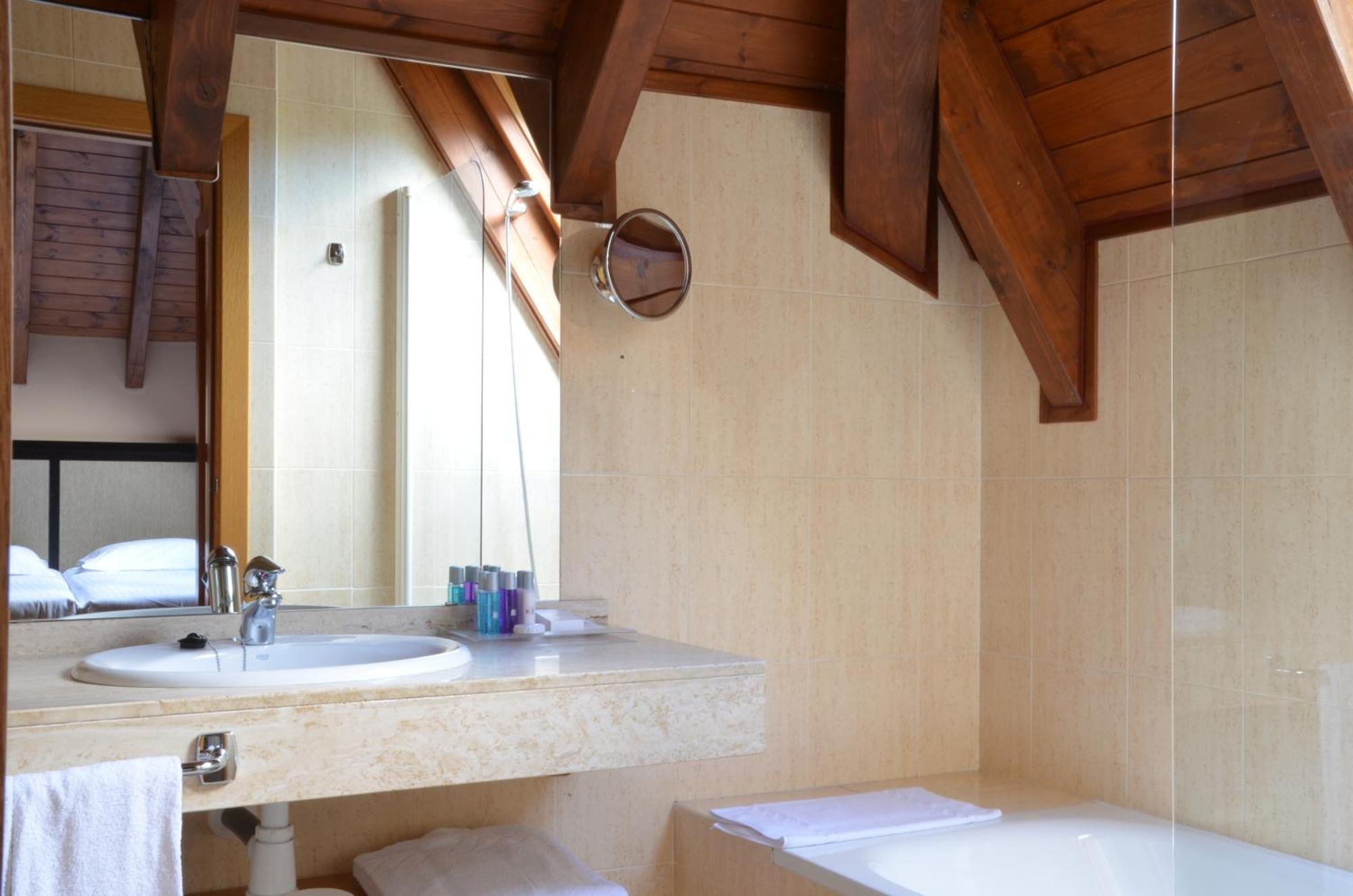 Chambre Double ou Lits Jumeaux avec Accès Spa