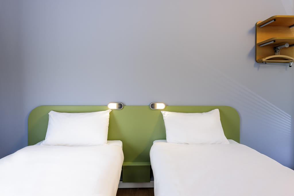 Chambre Classique 2 Lits Simples avec Vue sur Jardin