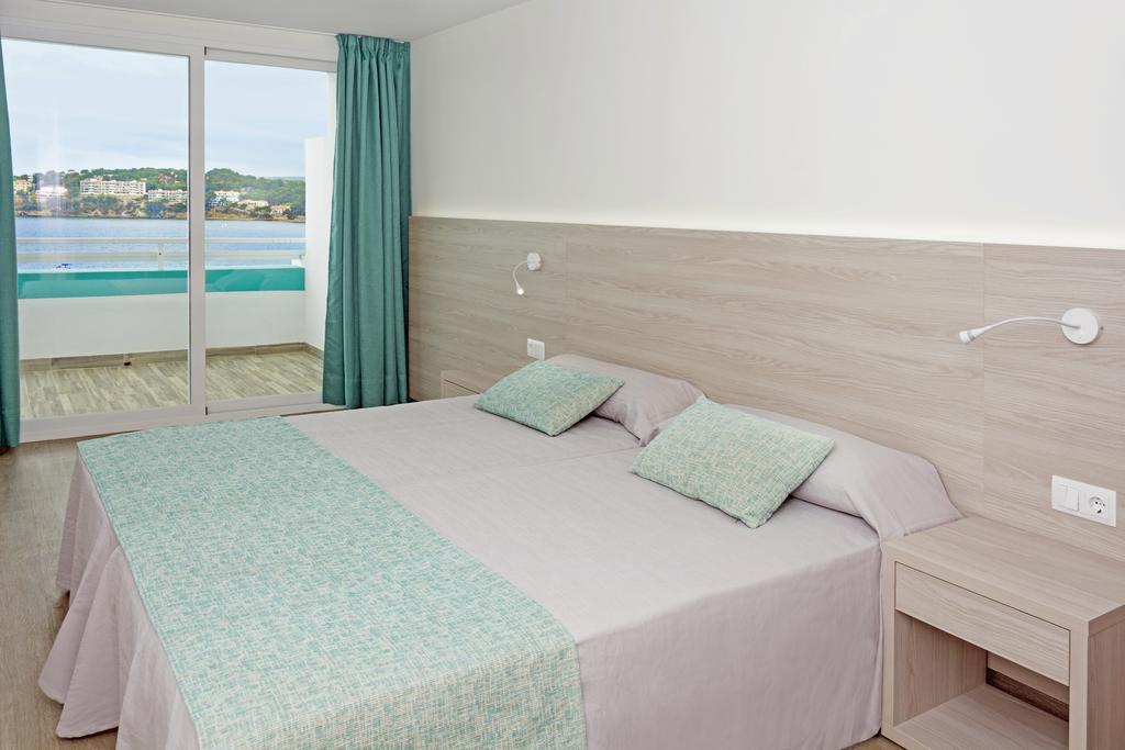 One-Bedroom Apartment with Sea View,1272329263:JPEG
