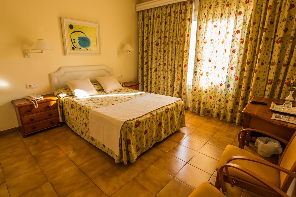 Chambre Double ou Lits Jumeaux avec Balcon