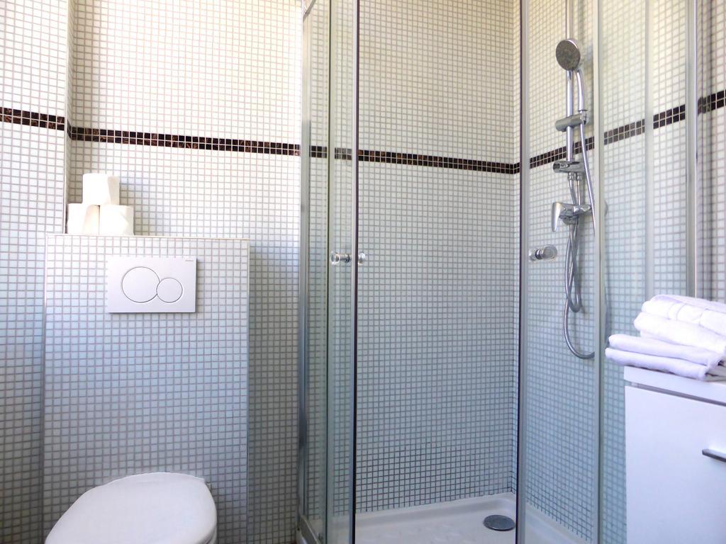 Standard Double Studio,1393916369:JPEG