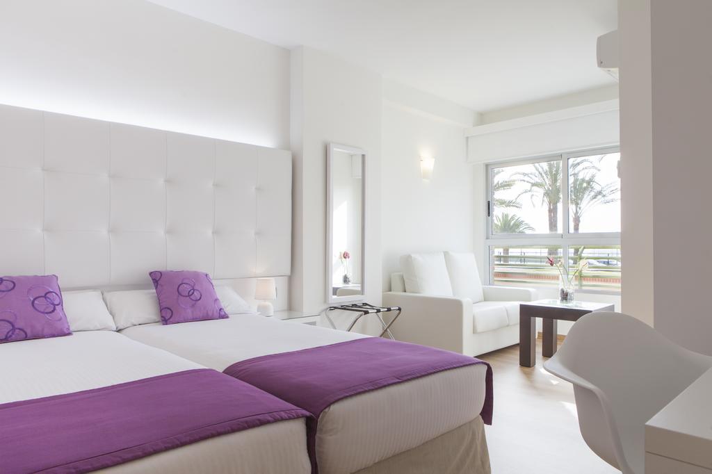 Chambre Familiale (2 Adultes et 2 Enfants)