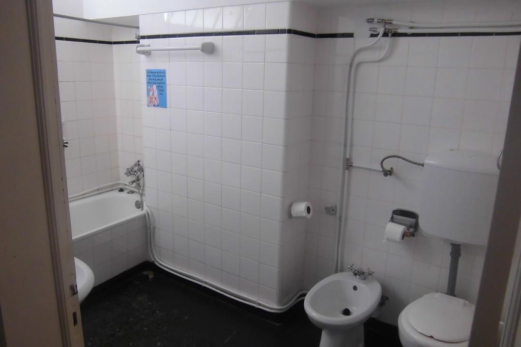 Chambre Triple avec Salle de Bains