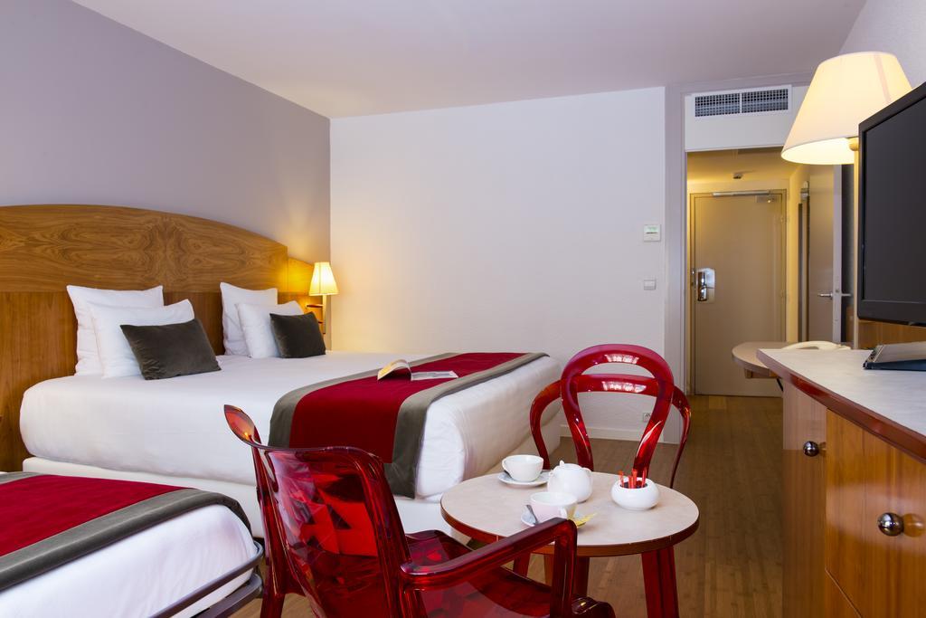 Junior Suite (3 Adults),328664827:JPEG