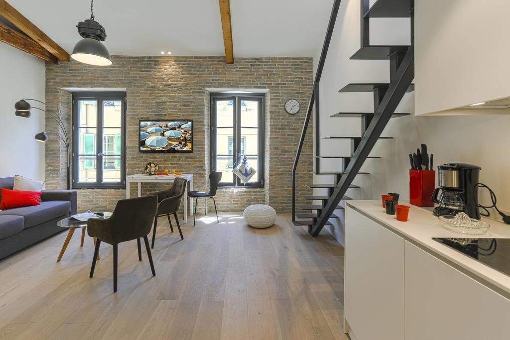 Superior Apartment