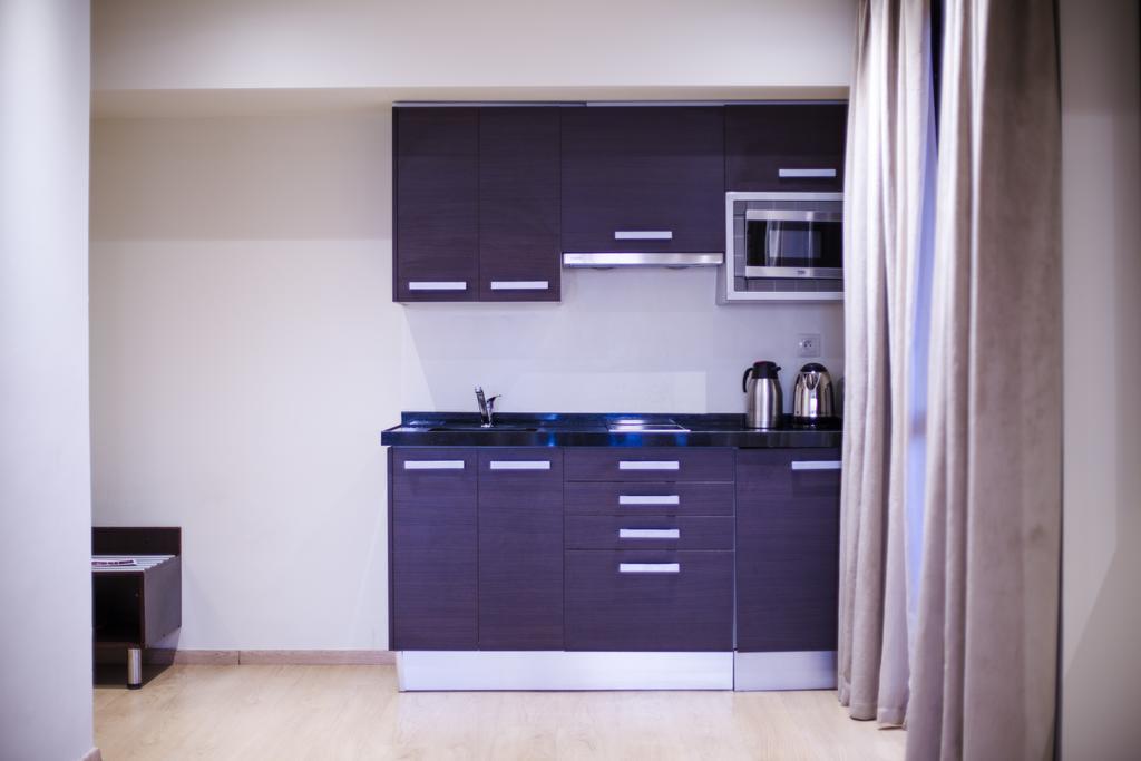 Studio Deluxe