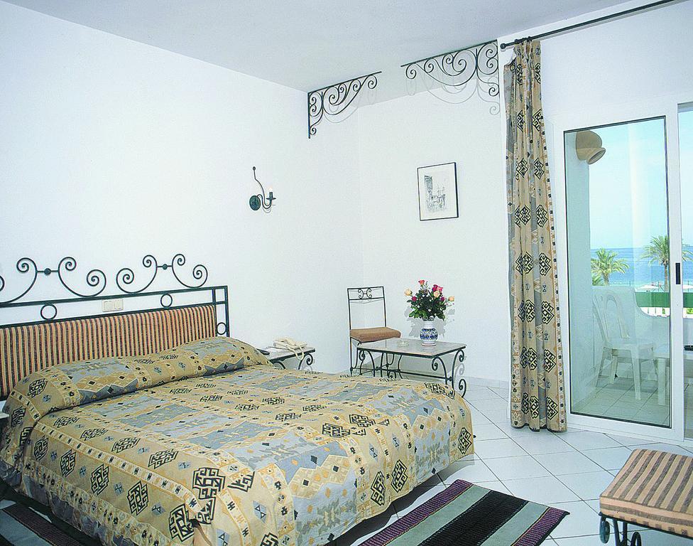 Chambre Triple Standard - Vue sur Mer