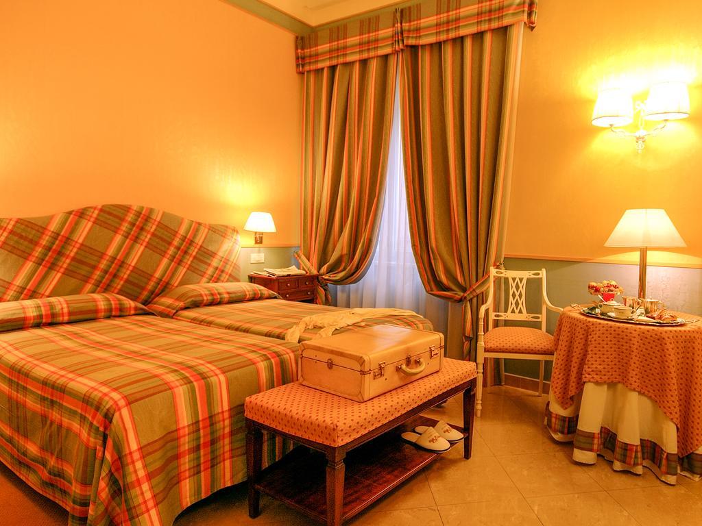 Classic Twin Room,439074561:JPEG