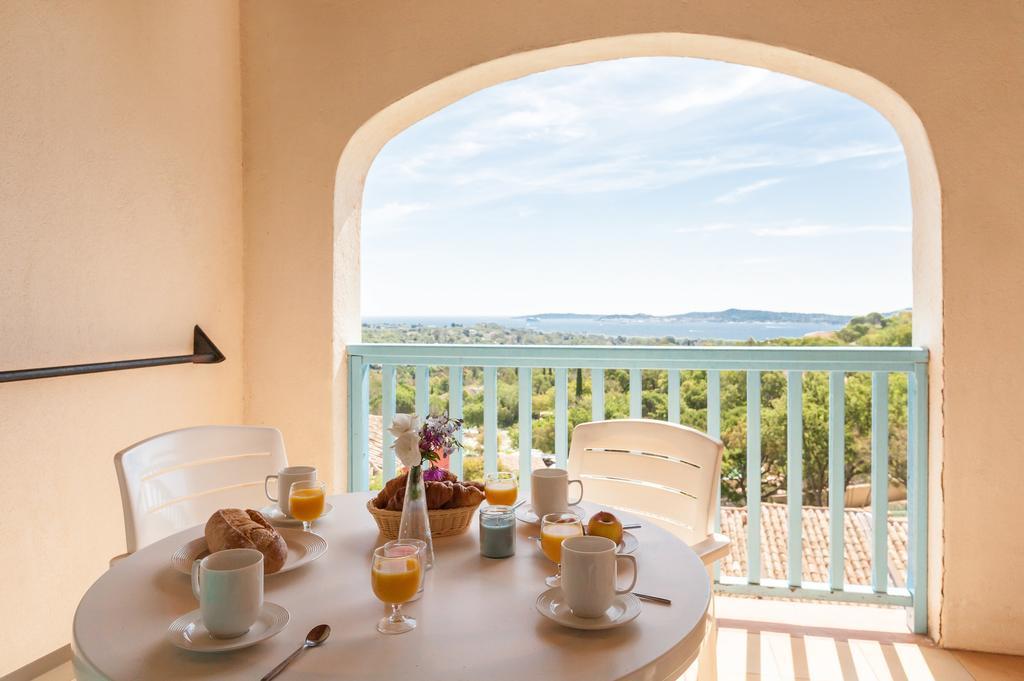 One-Bedroom Apartment with Sleeping Alcove and Terrace or Balcony (6 People),439675716:JPEG