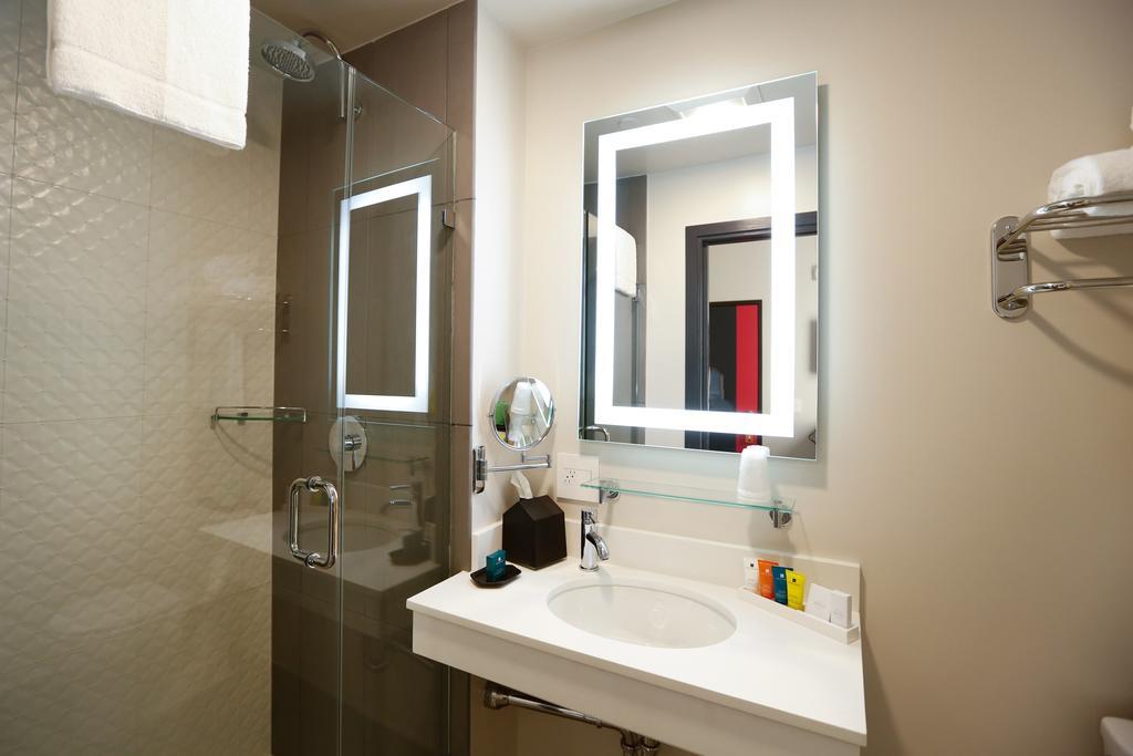 Deluxe Queen Suite,1206844828:JPEG