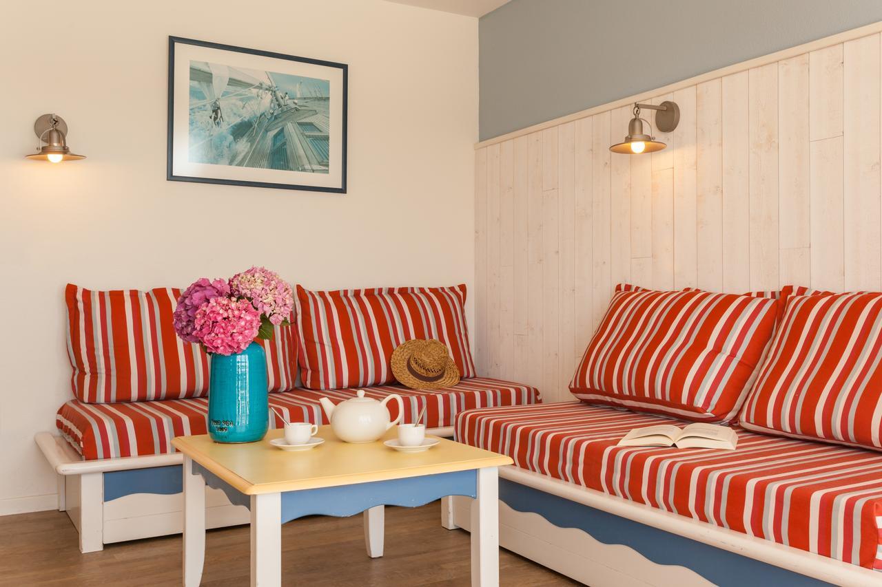 One-Bedroom Apartment with Sleeping Alcove and Terrace or Balcony (6 People) - Sea View,511003206:JPEG