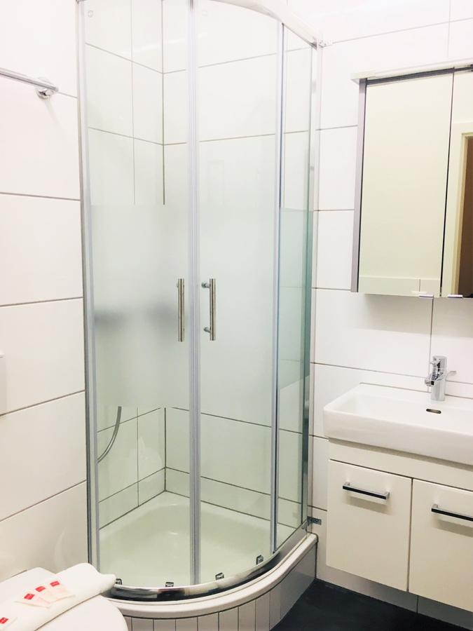 Twin Room,711692236:JPEG