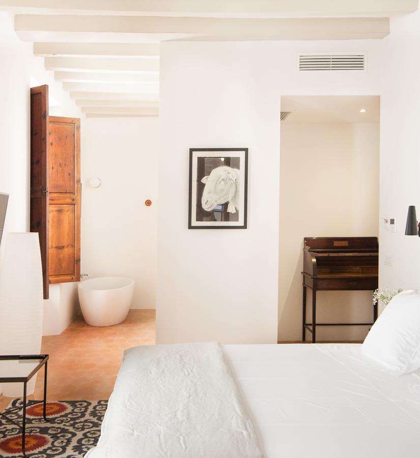 Deluxe Double Room Bath