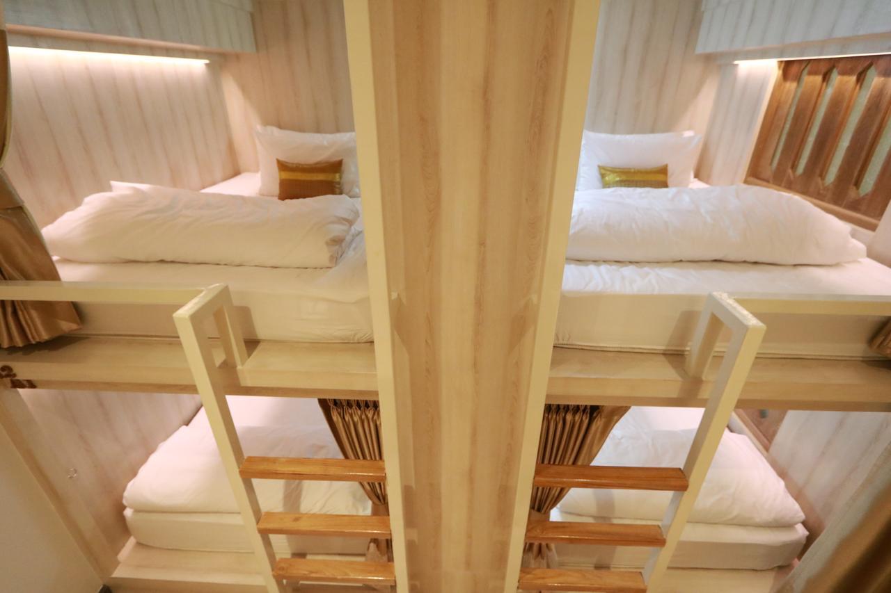 Deluxe Bunk Bed Upper Female Only