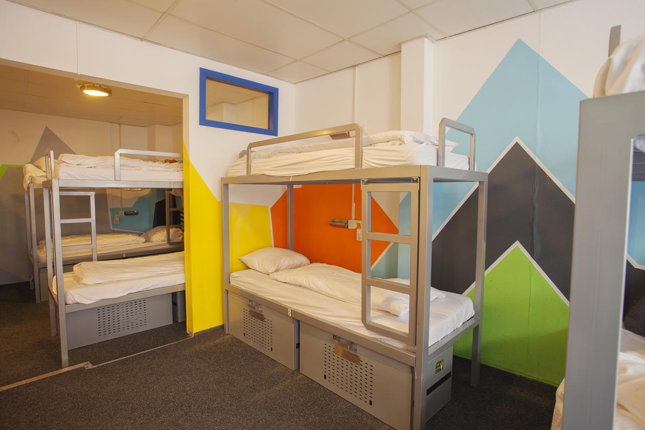 Lit dans un Dortoir Mixte pour 14 Personnes