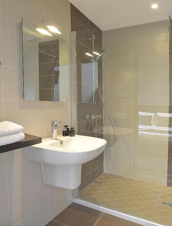 Suite,419038893:JPEG