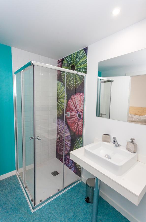 Double or Twin Room Bathroom