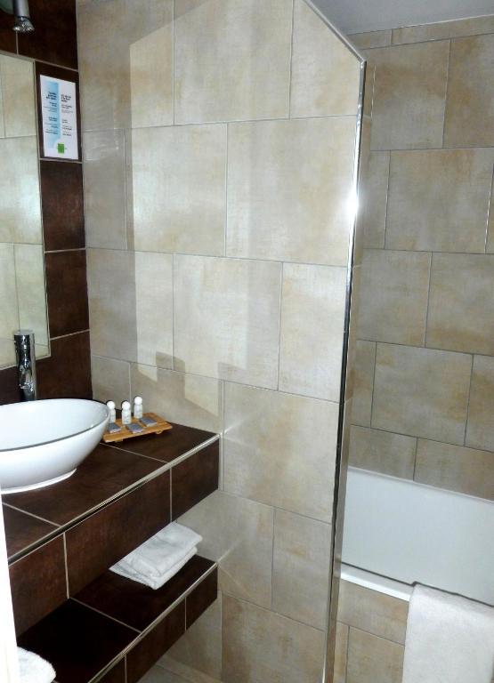 Triple Room Mezzanine,927909367:JPEG
