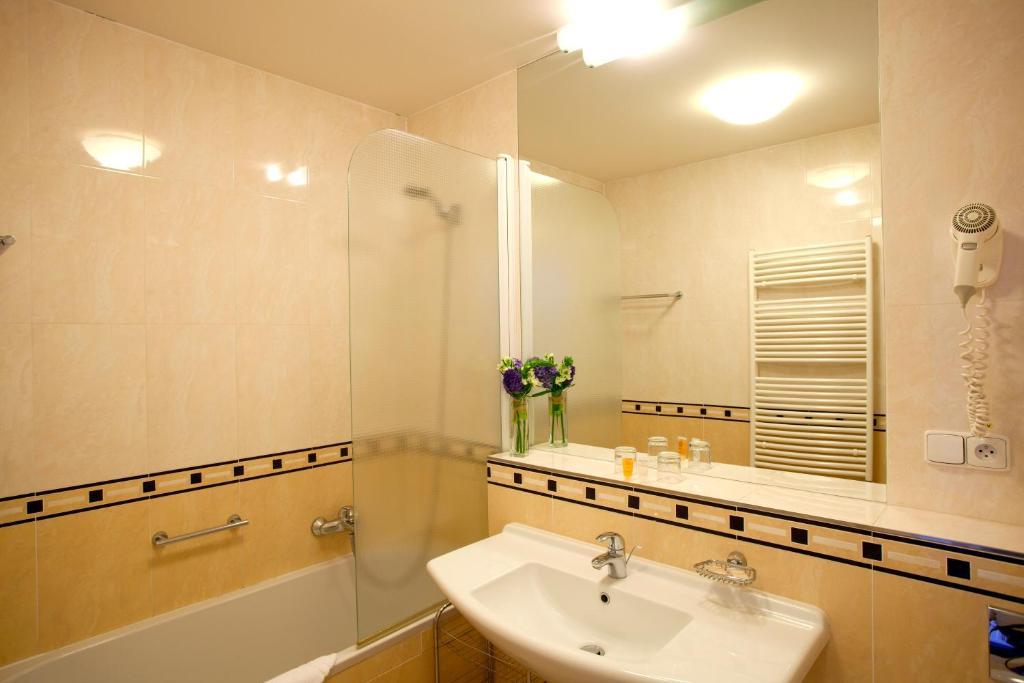 Chambre Double ou Lits Jumeaux