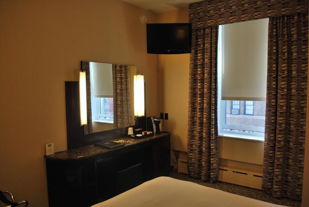 Superior Queen Room