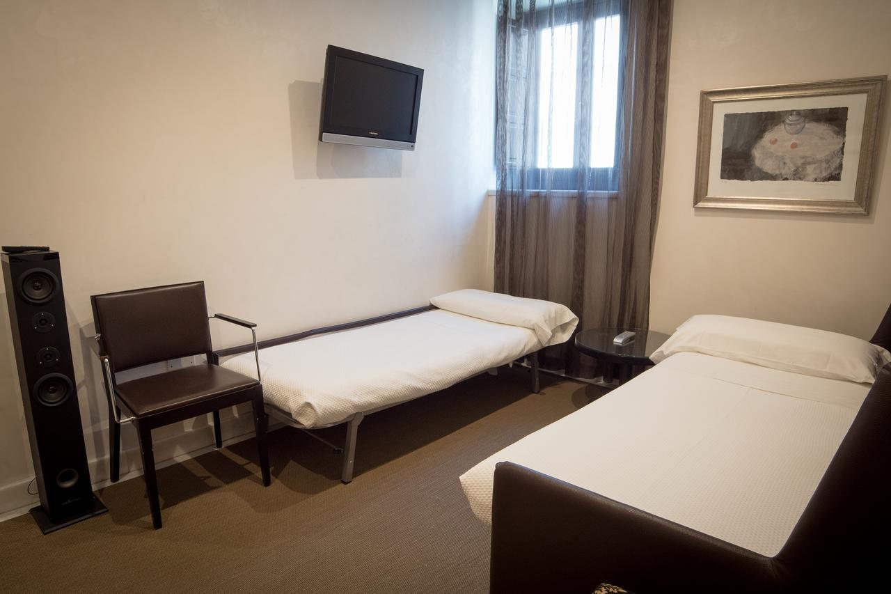 Quadruple Room,641662098:JPEG