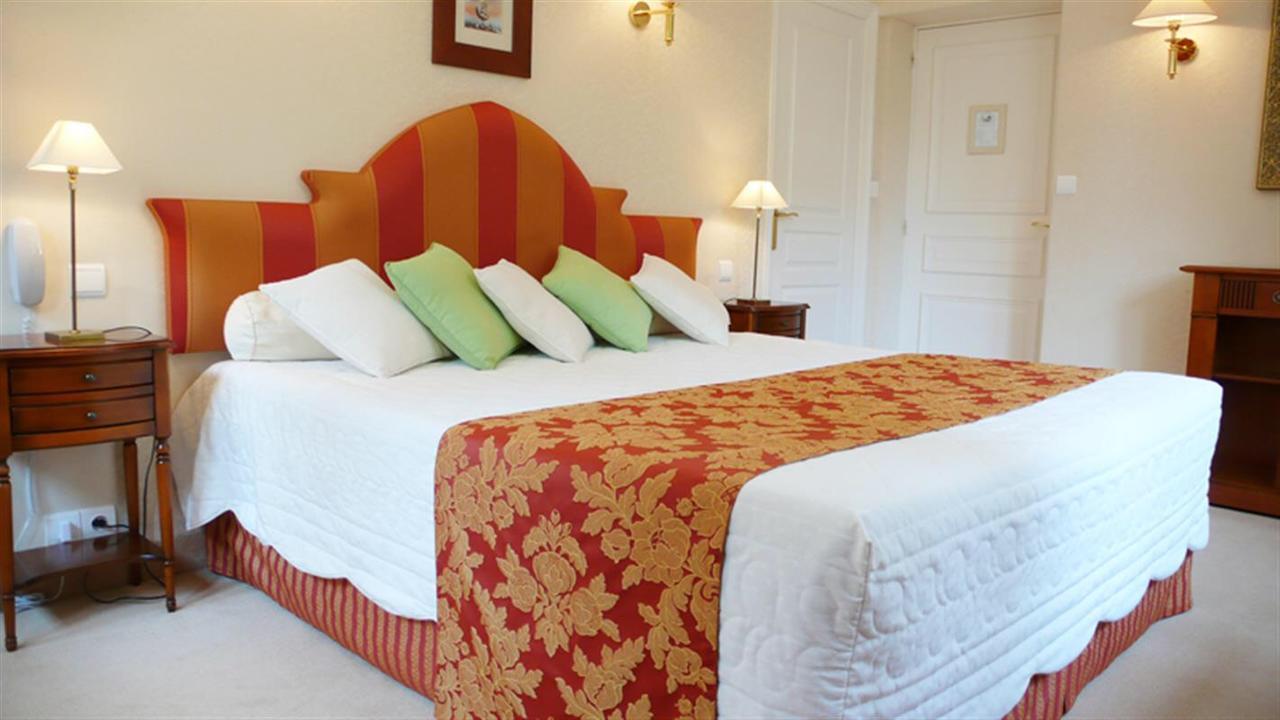 Elegant Double Room,1580158796:JPEG