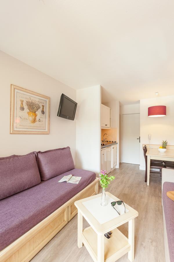 Studio Sleeping Alcove Terrace or Balcony Garden View