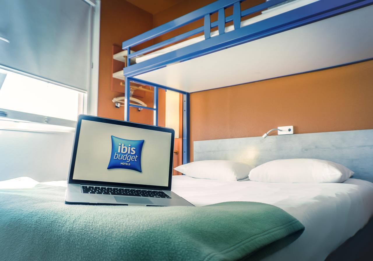 Triple Room with One Double Bed and One Bunk Bed,770113021:JPEG