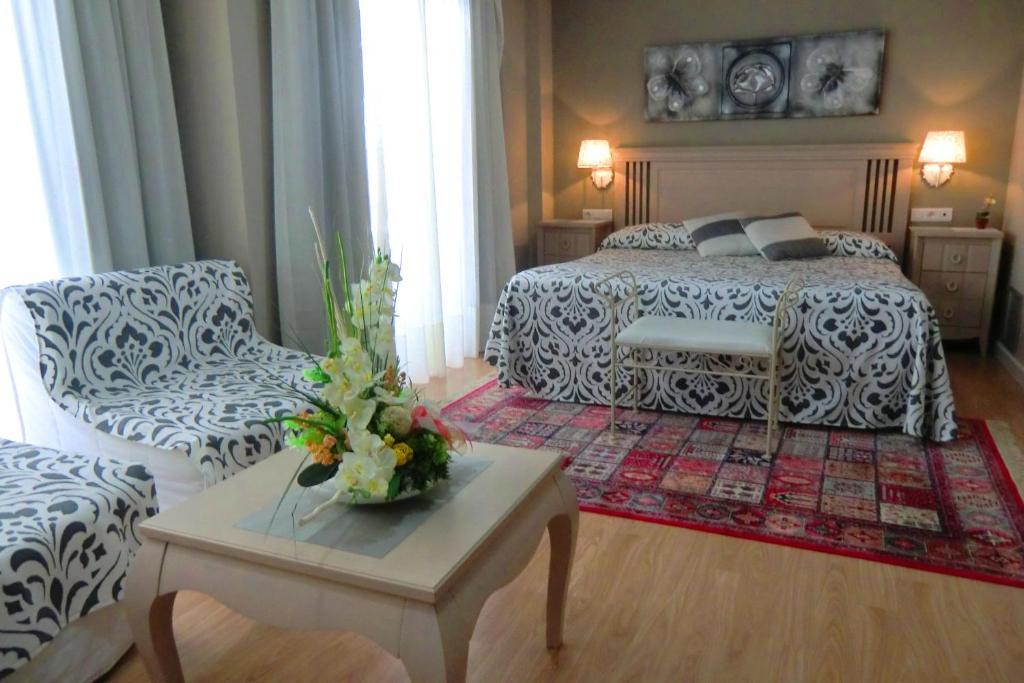 Suite,218244029:JPEG