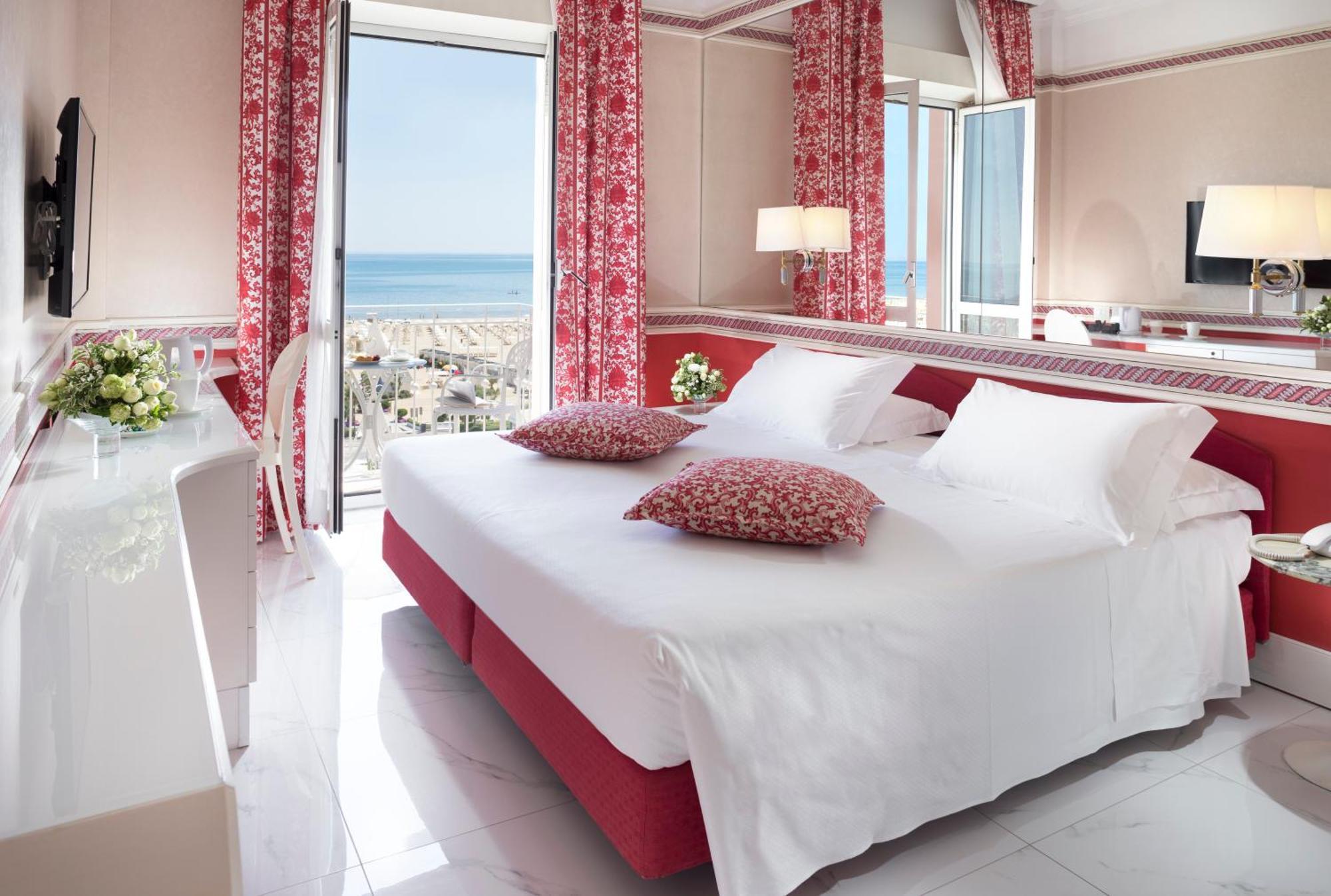 Chambre Double ou Lits Jumeaux avec Balcon - Vue sur Mer