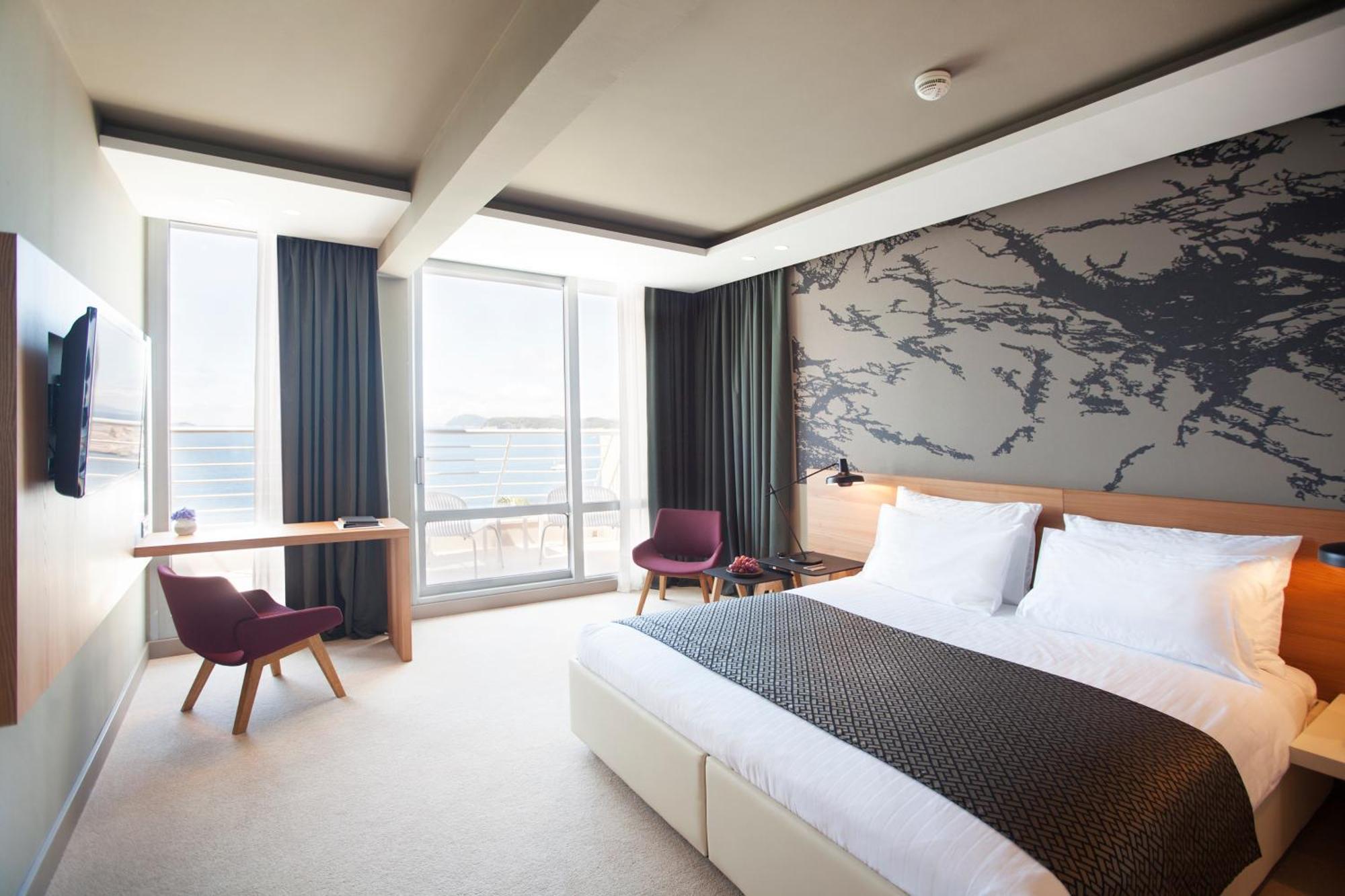 Executive Suite Sea View Balcony