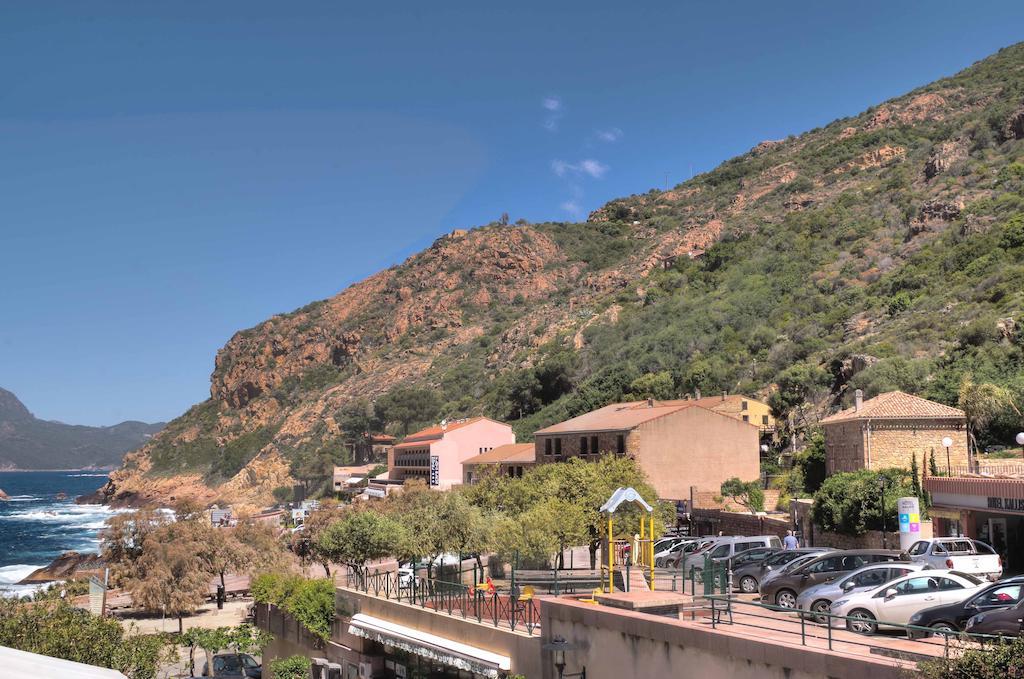 Family Room (2 Adults + 2 Children),709722880:JPEG