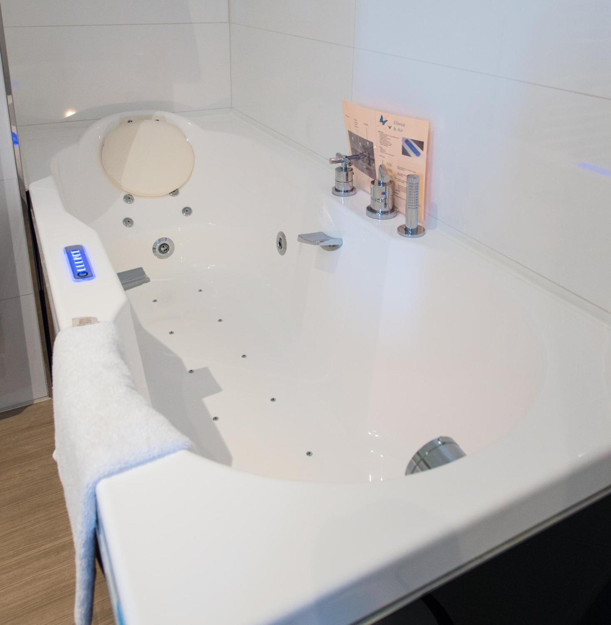 Suite Sauna,364417231:JPEG