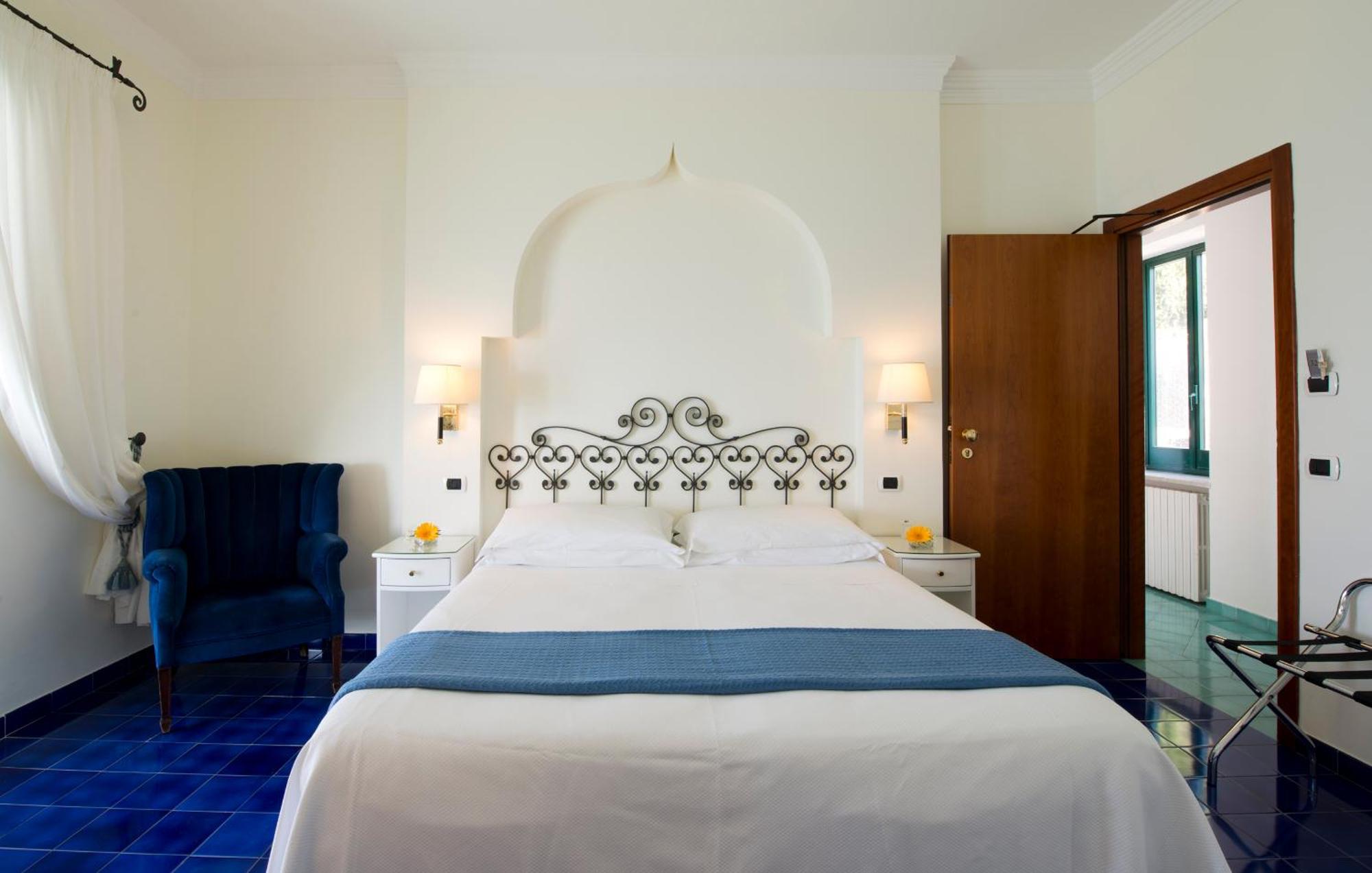 Chambre de Luxe Double ou Lits Jumeaux avec Baignoire Spa