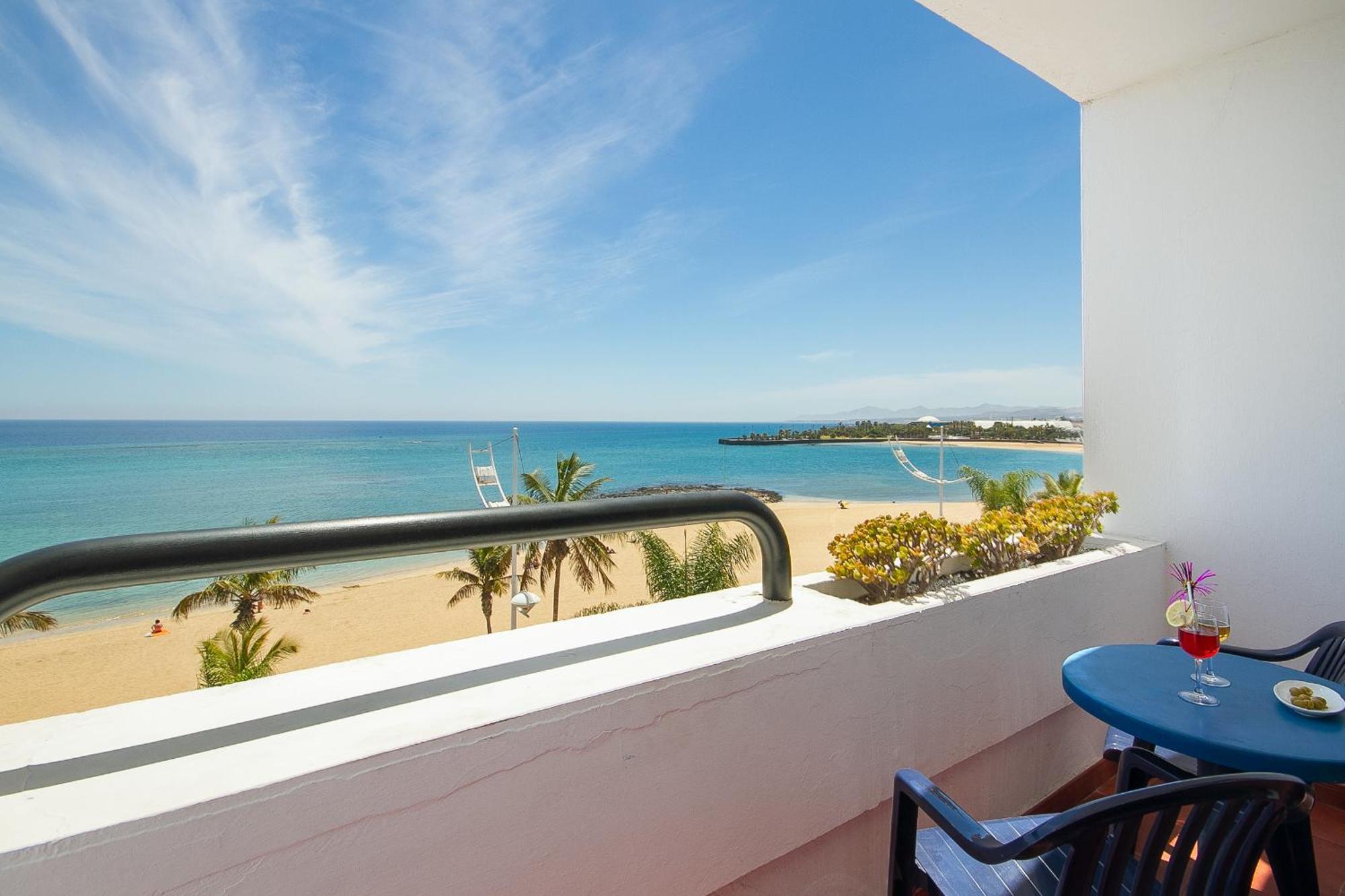 Chambre Double ou Lits Jumeaux - Vue sur Mer