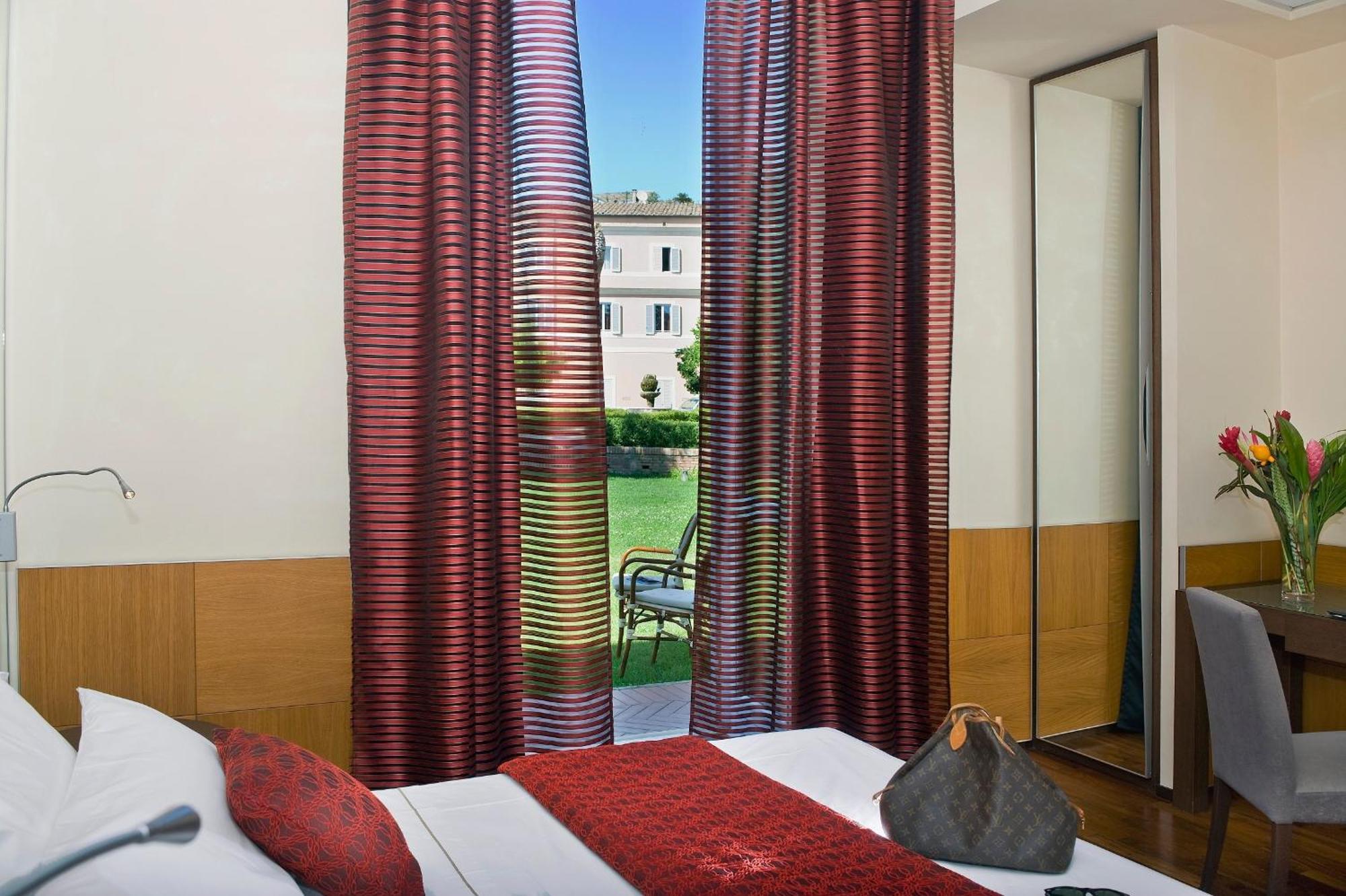Double or Twin Room with View,725394436:JPEG