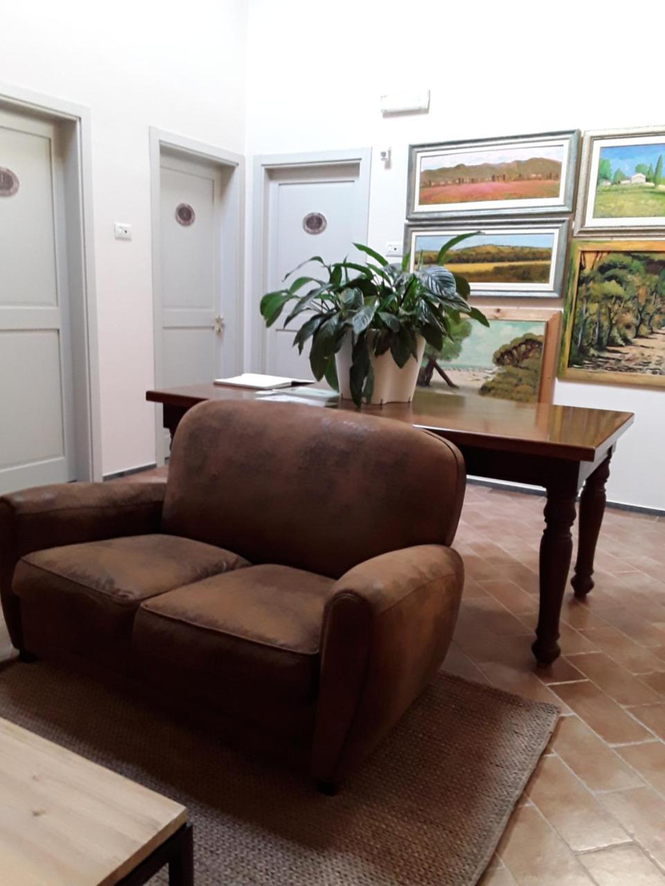 Double Room - Disability Access,695446221:JPEG