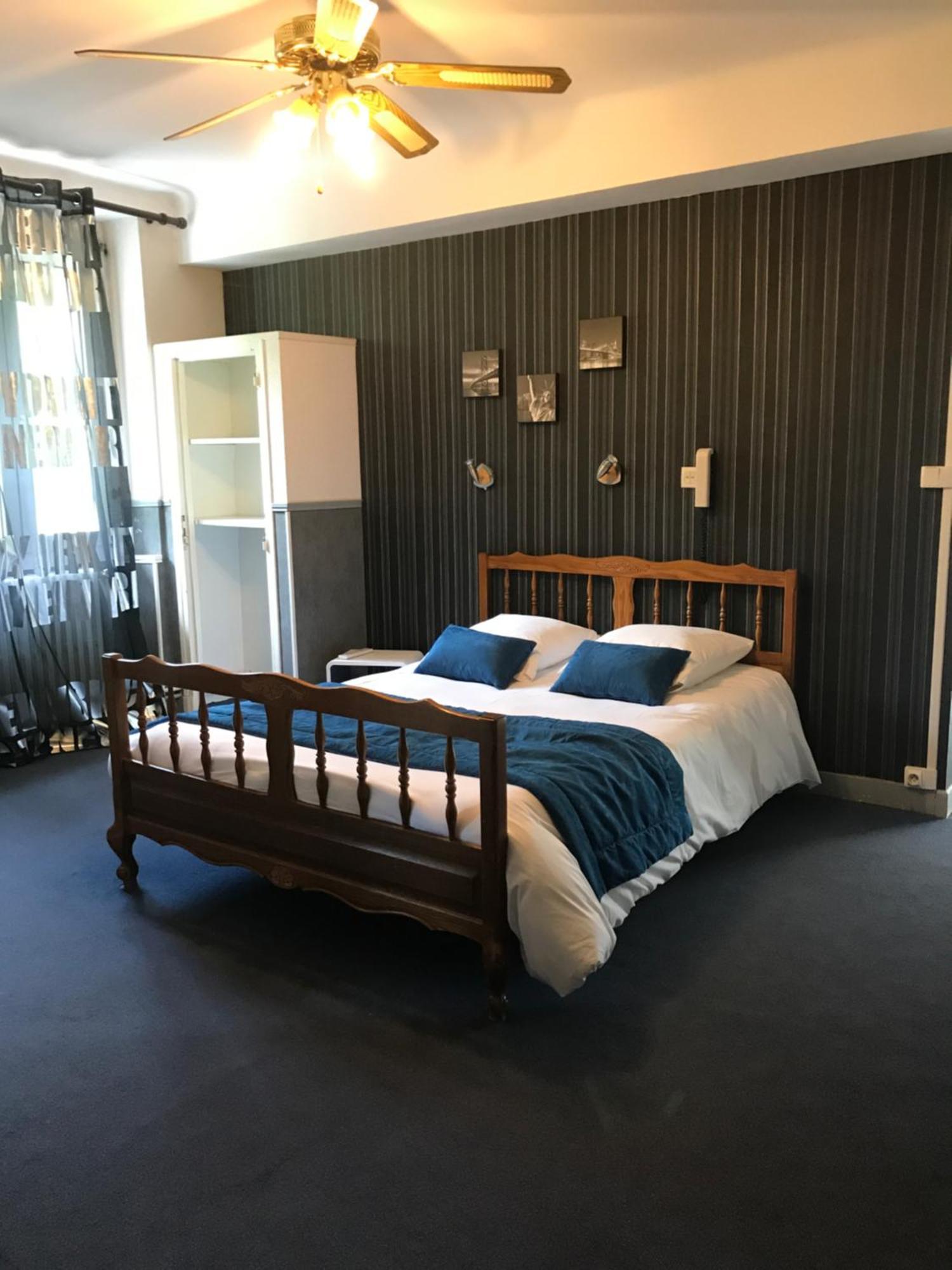 Family Room,1722894799:JPEG