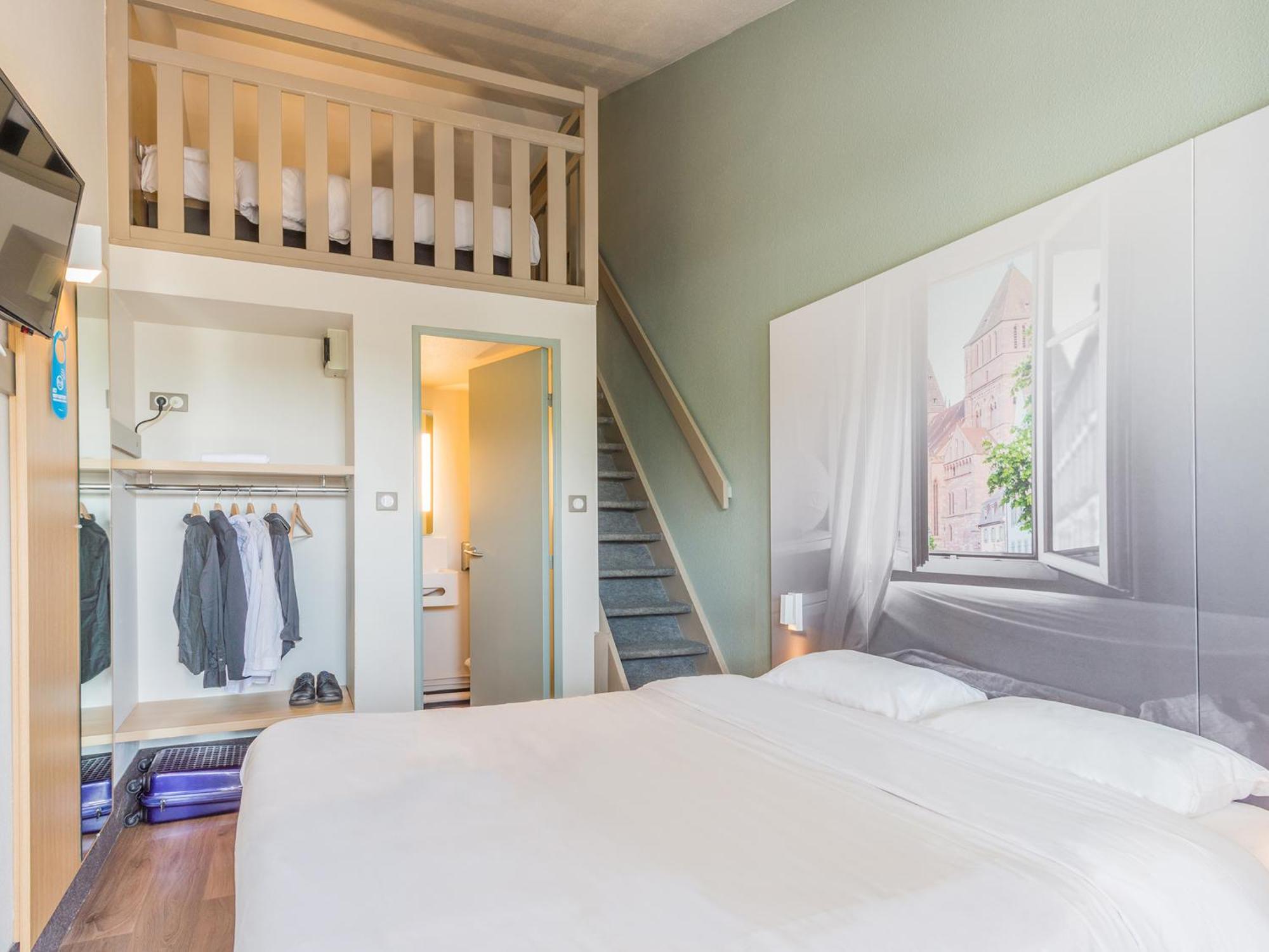 Quadruple Room,1673959231:JPEG