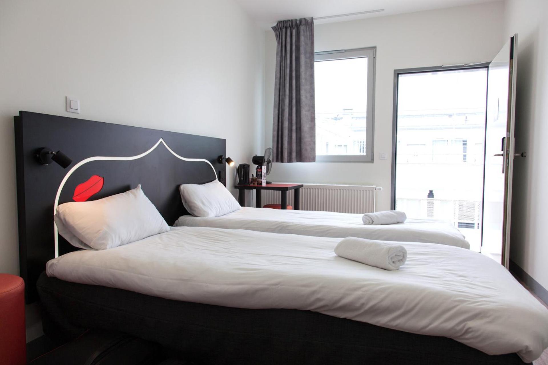 Chambre Lits Jumeaux avec Salle de Bains Privative