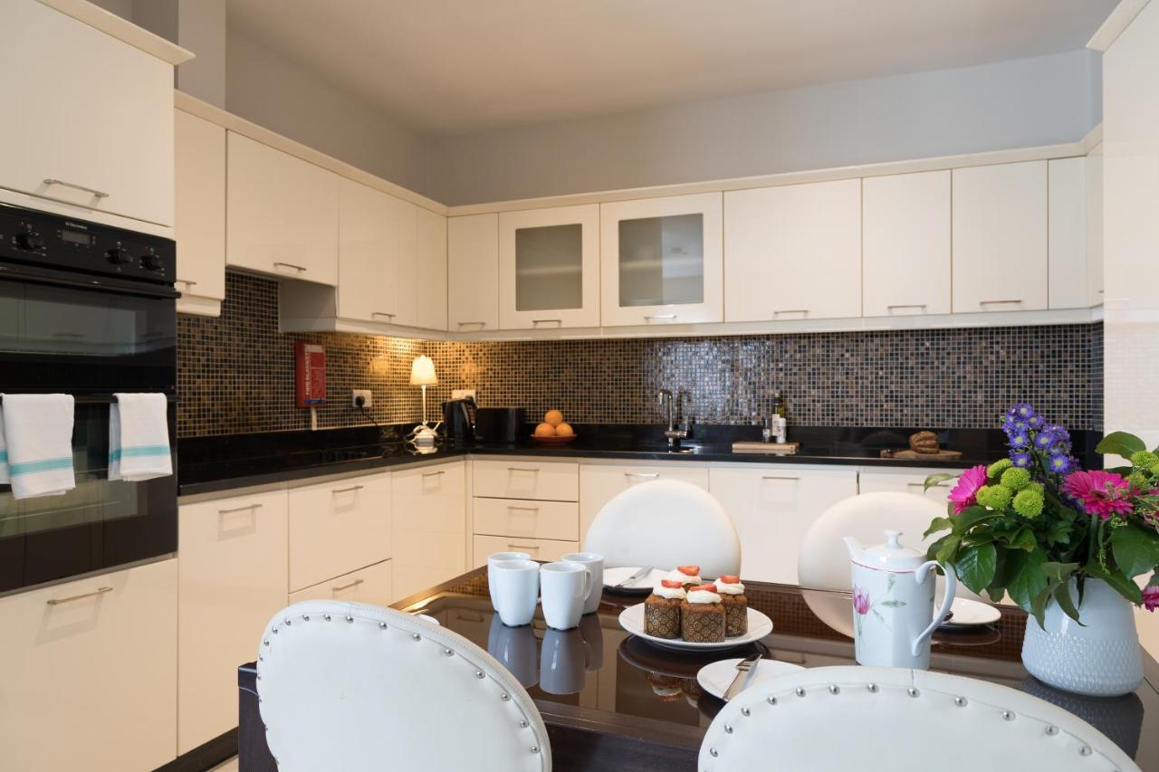 Appartement 2 Chambres avec Vue sur le Village (5 Adultes)