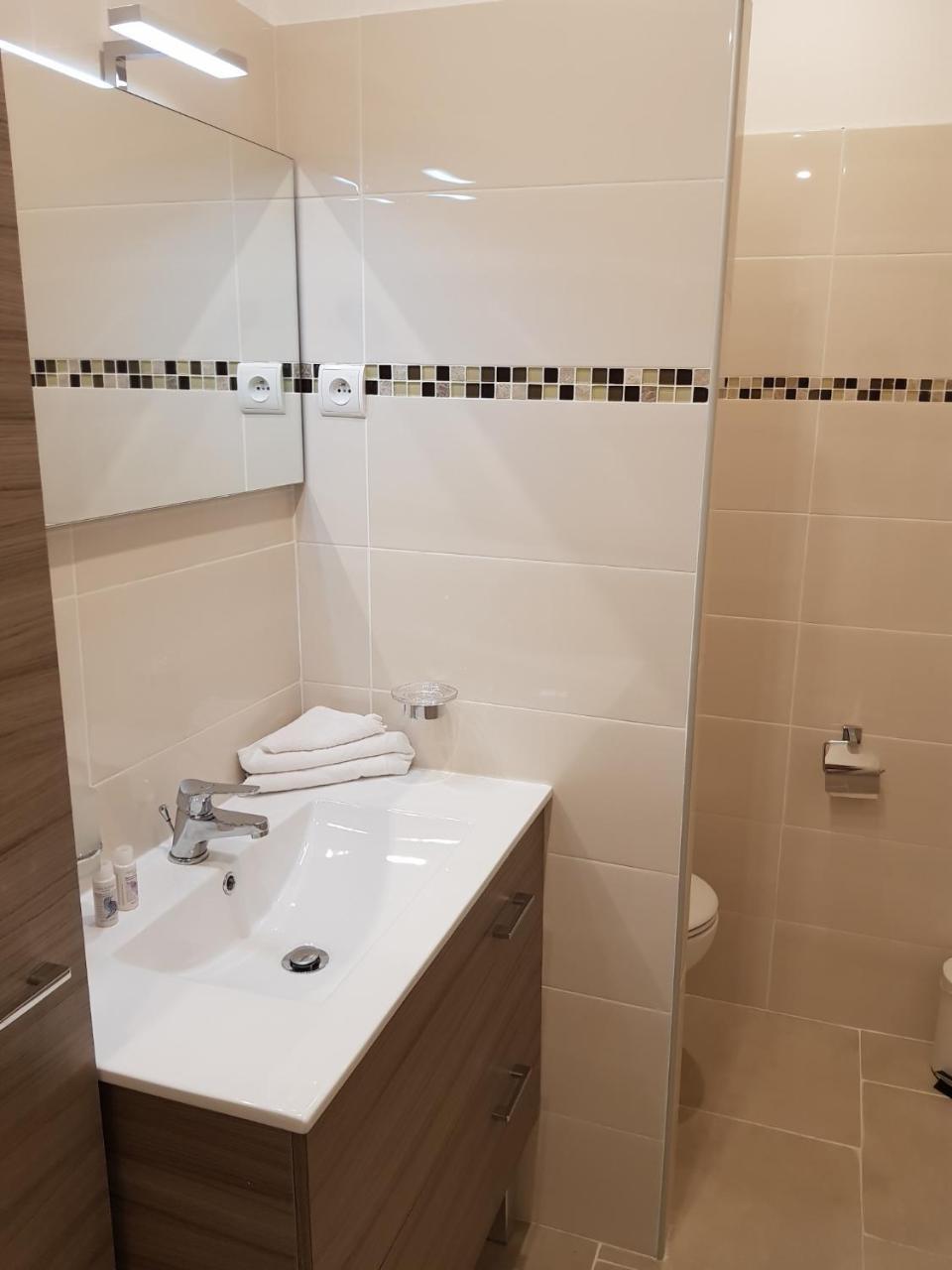 Chambre Double ou Lits Jumeaux Supérieure - Annexe