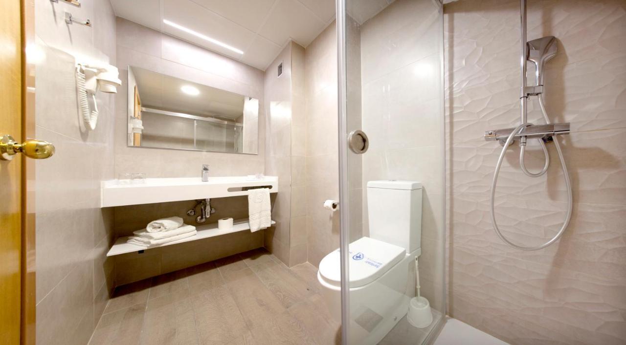 Chambre Lits Jumeaux Supérieure avec Balcon