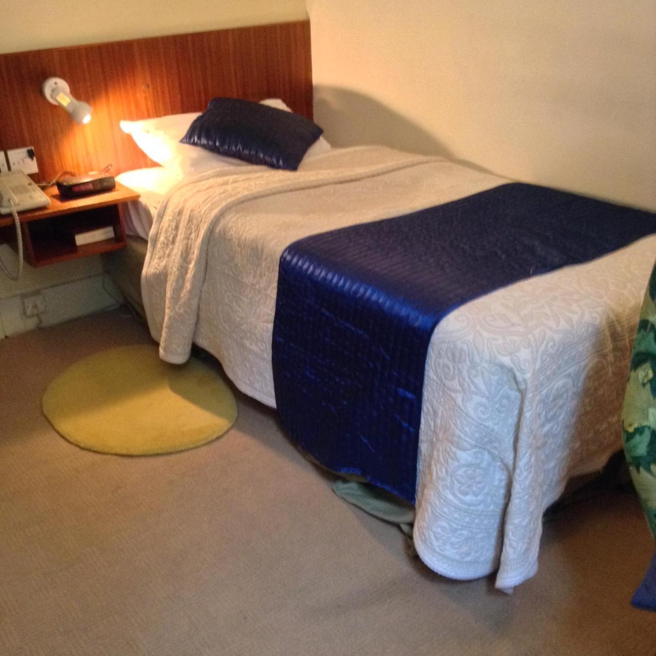 Chambre Simple Standard avec Salle de Bains Privative