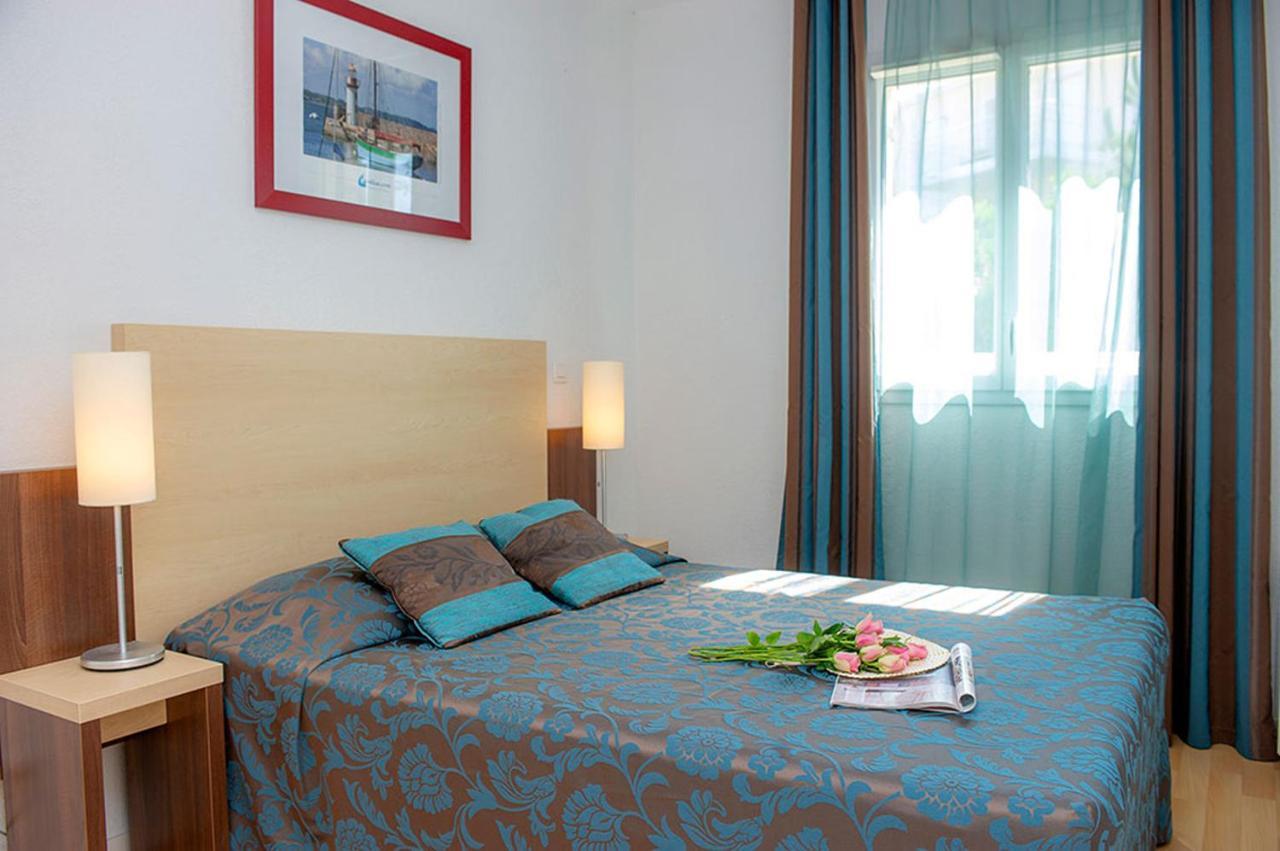 Three-Bedroom Apartment,127076016:JPEG